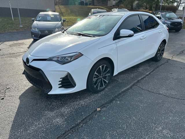 Used 2019 Toyota Corolla L image 2