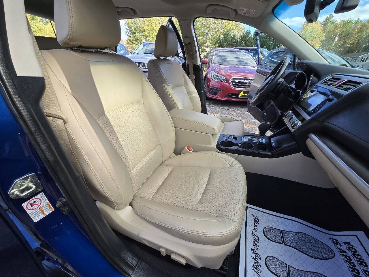 Used 2017 Subaru Outback 2.5i Limited AWD/4WD image 19