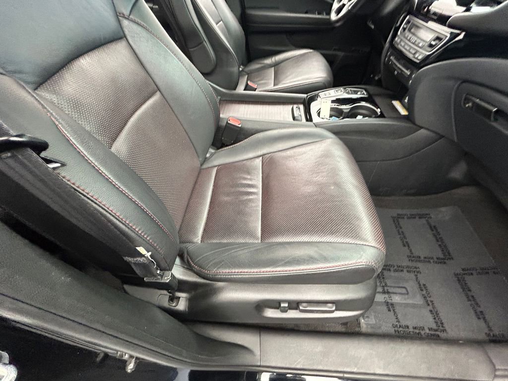 Used 2022 Honda Pilot Black Edition image 48