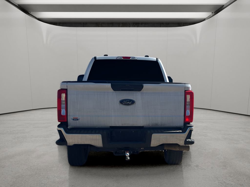 Used 2024 Ford F250 XLT image 4