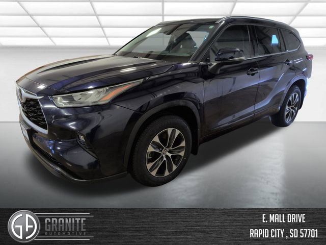 Used 2020 Toyota Highlander XLE w/ Protection Package #3