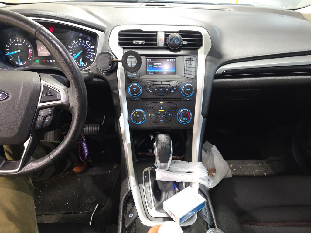 Used 2016 Ford Fusion SE w/ Equipment Group 201A FWD image 13