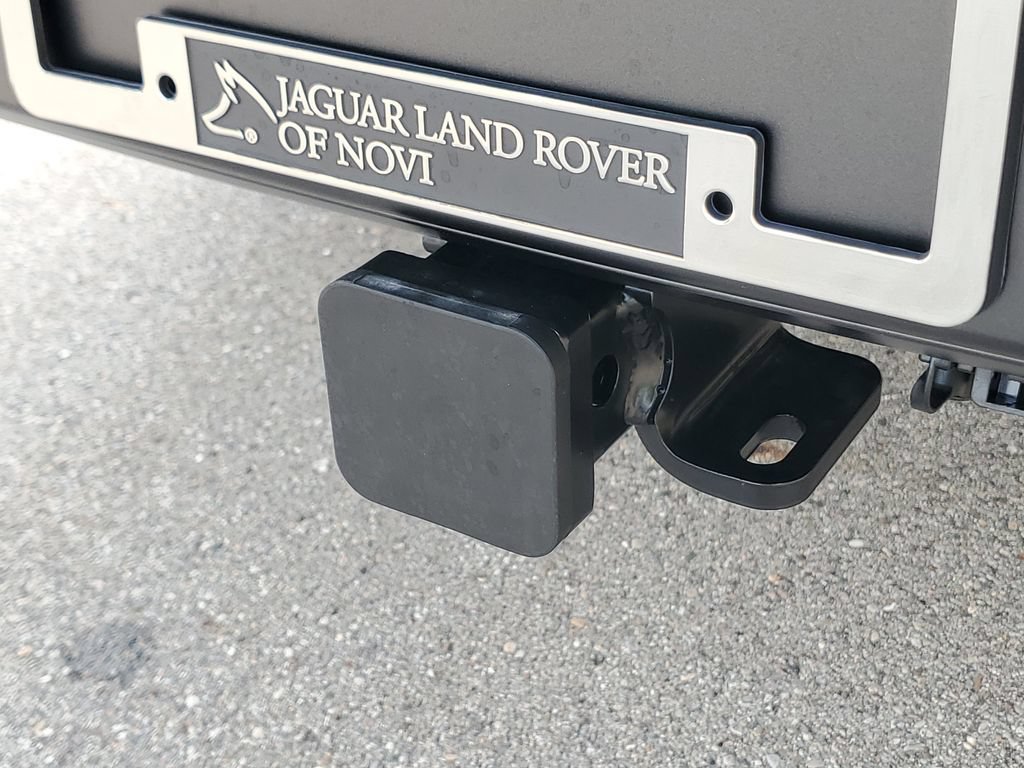 New 2026 Land Rover Defender 130 X-Dynamic SE AWD/4WD image 7