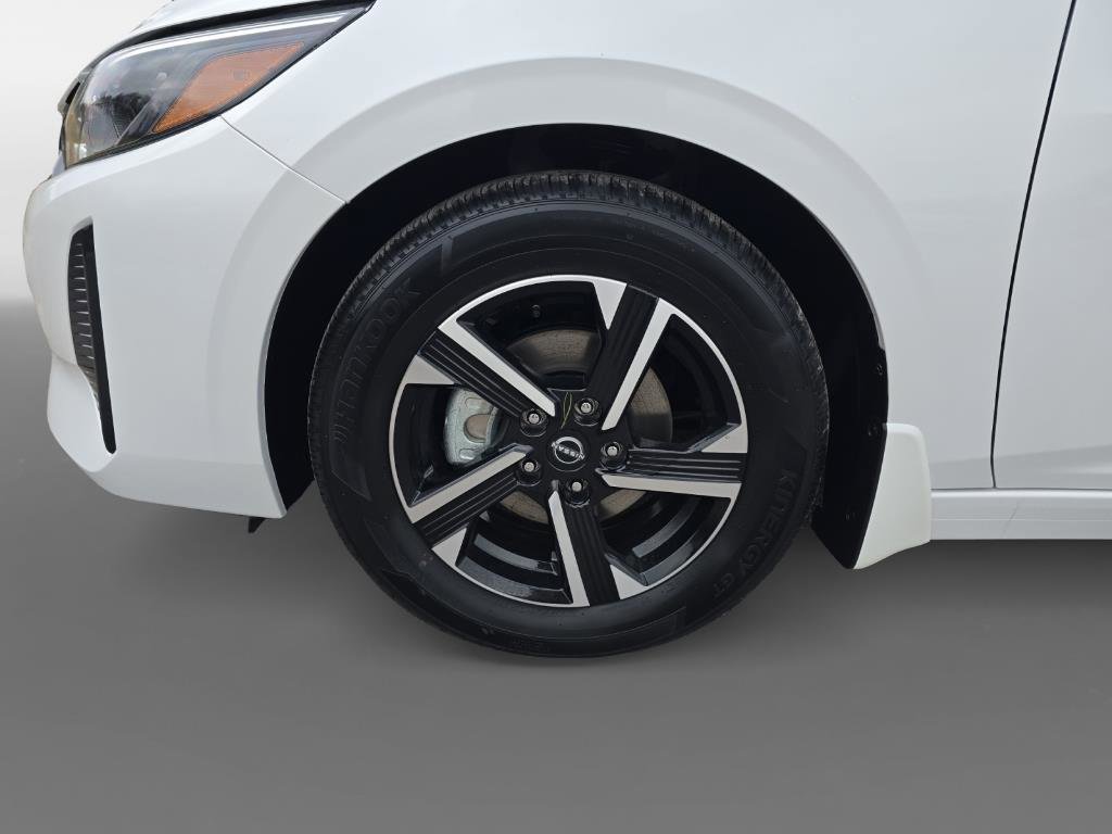 New 2025 Nissan Sentra SV image 9