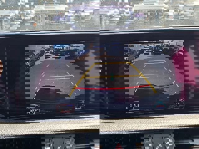 Used 2020 Lexus ES 300h w/ Premium Package image 13