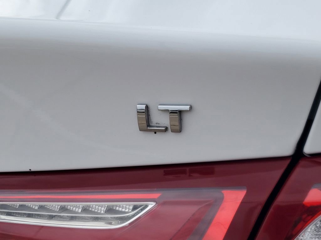 Used 2022 Chevrolet Malibu LT image 6