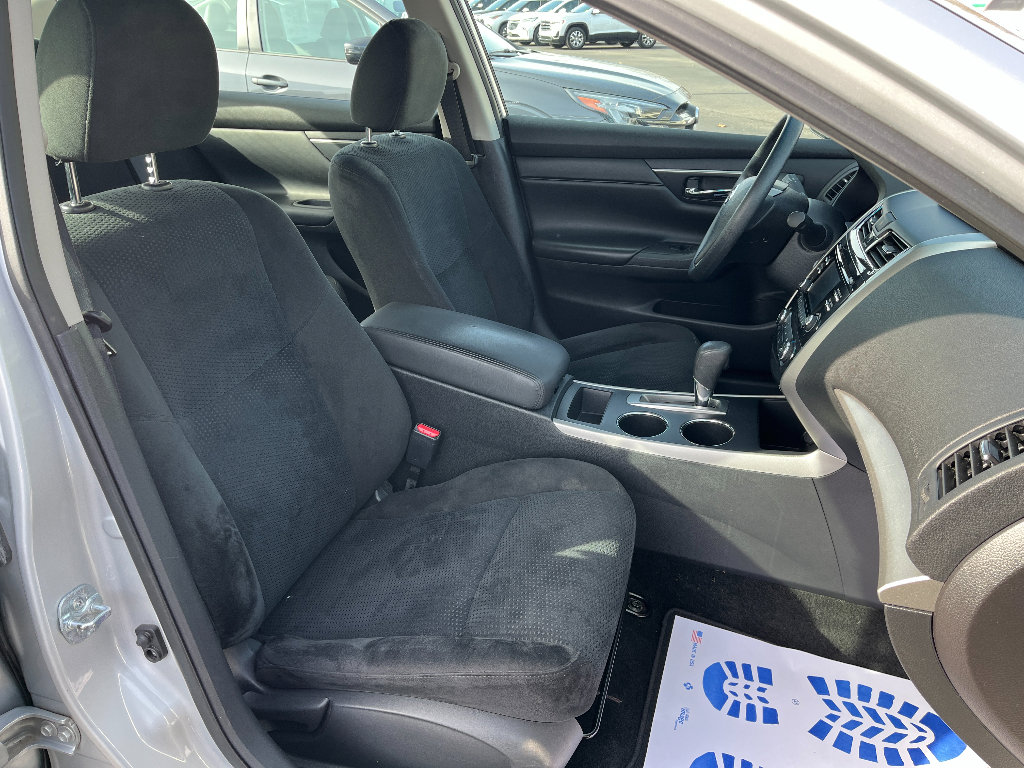 Used 2015 Nissan Altima 2.5 S w/ Power Driver Seat Package image 13