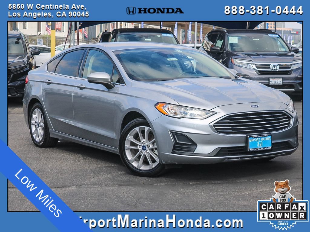 Used 2020 Ford Fusion SE FWD image 1