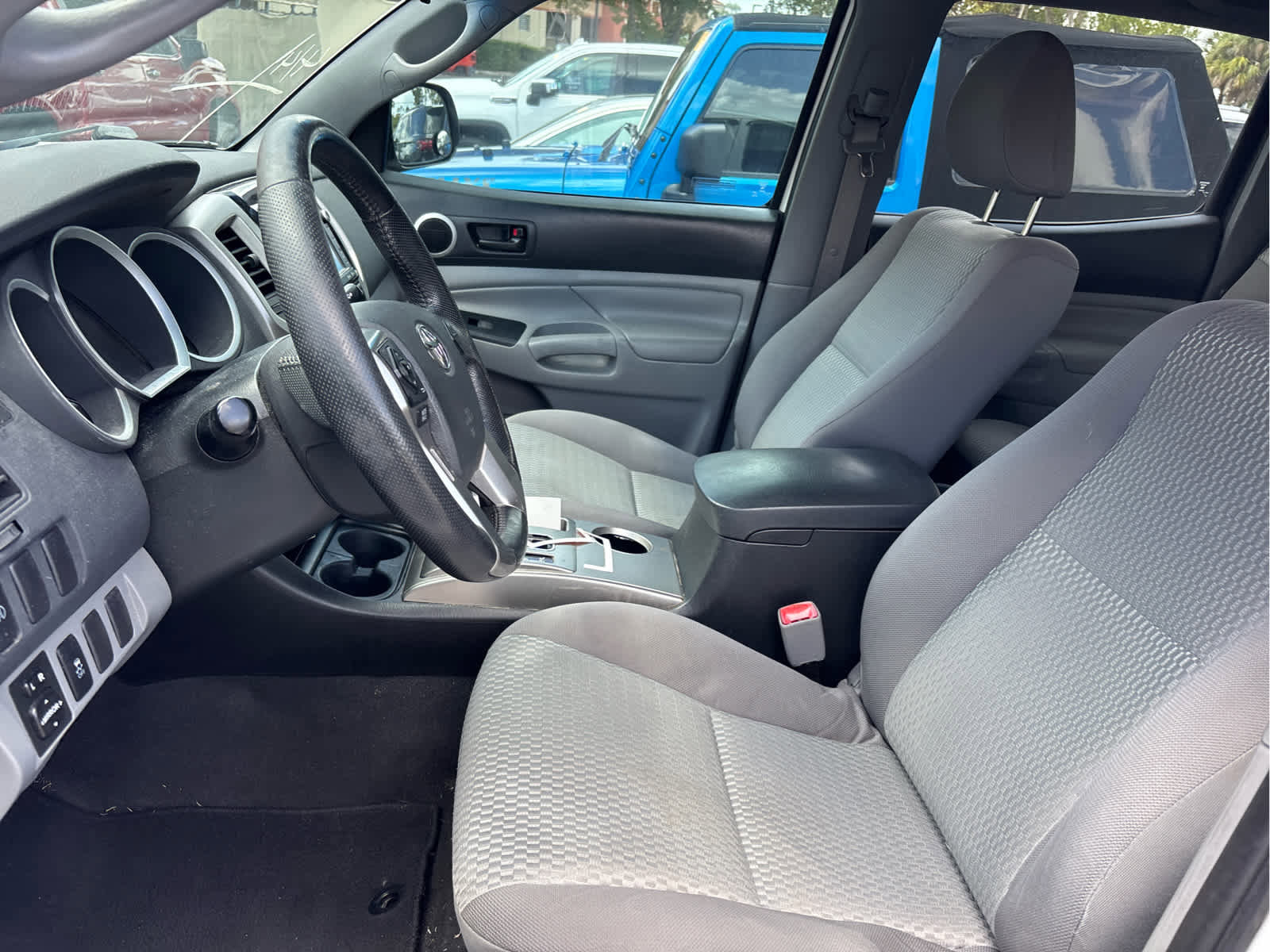 Used 2015 Toyota Tacoma PreRunner w/ SR5 Package RWD image 6