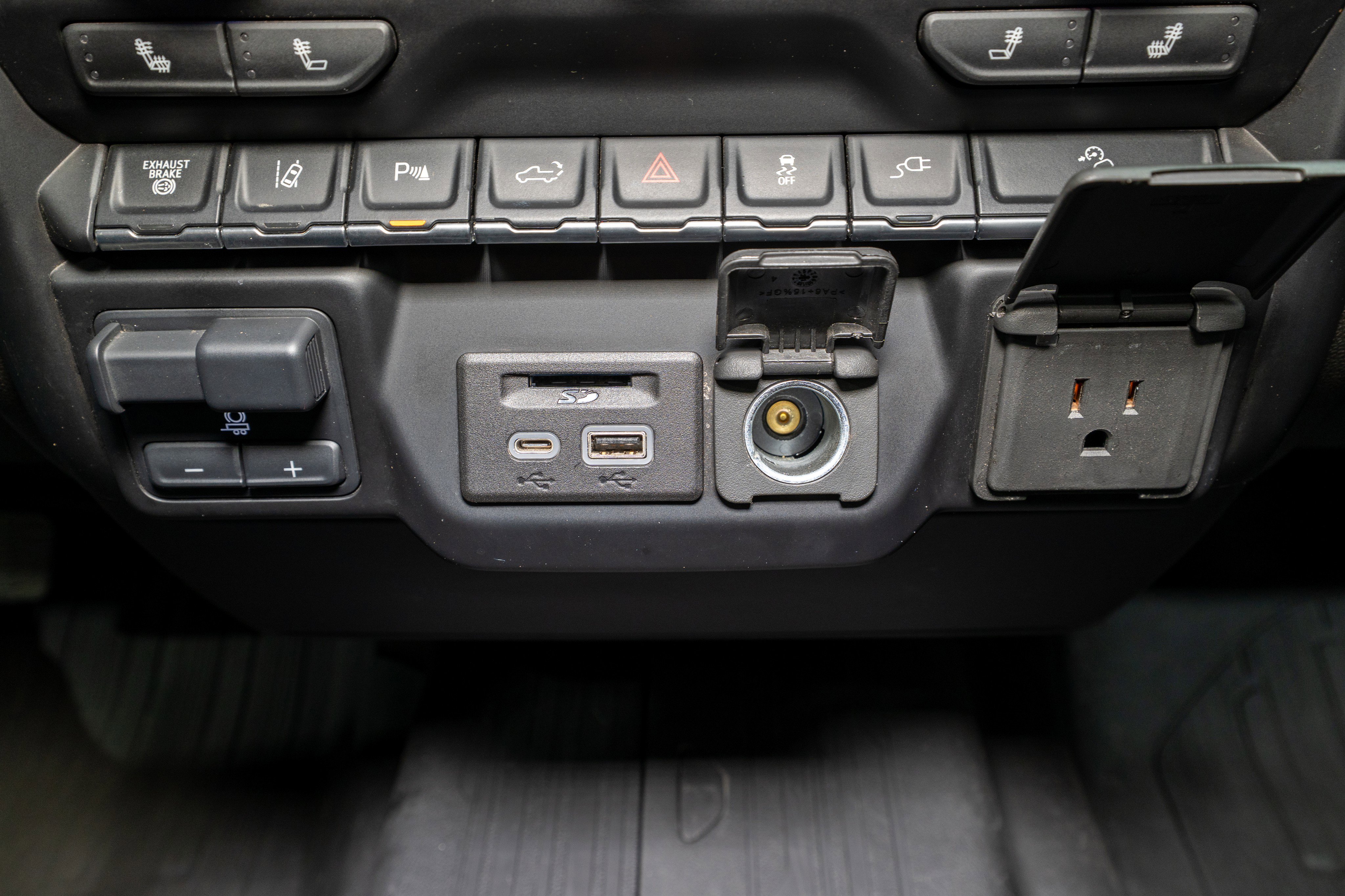 Used 2022 GMC Sierra 2500 SLT w/ Driver Alert Package I image 28