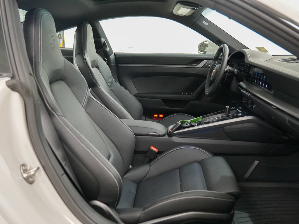 New 2026 Porsche 911 Carrera RWD image 31