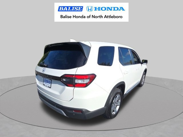 Used 2025 Honda Pilot EX-L image 6