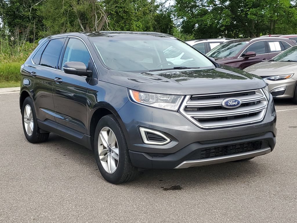 Used 2016 Ford Edge SEL w/ Equipment Group 201A AWD/4WD image 4