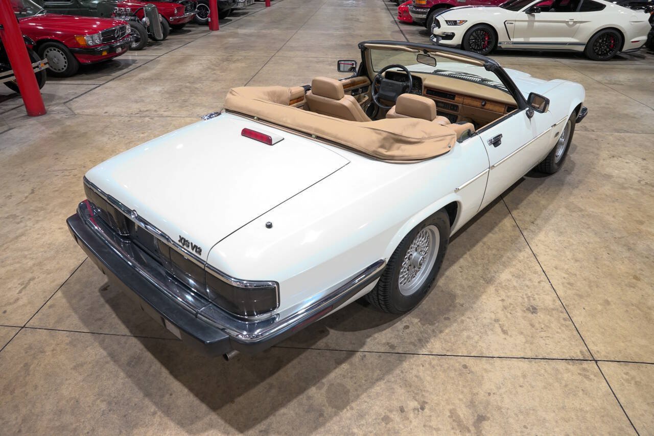 Used 1992 Jaguar XJS V12 Convertible RWD image 17
