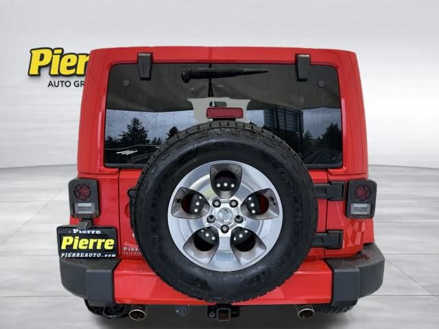 Used 2016 Jeep Wrangler Unlimited Sahara w/ Connectivity Group image 3