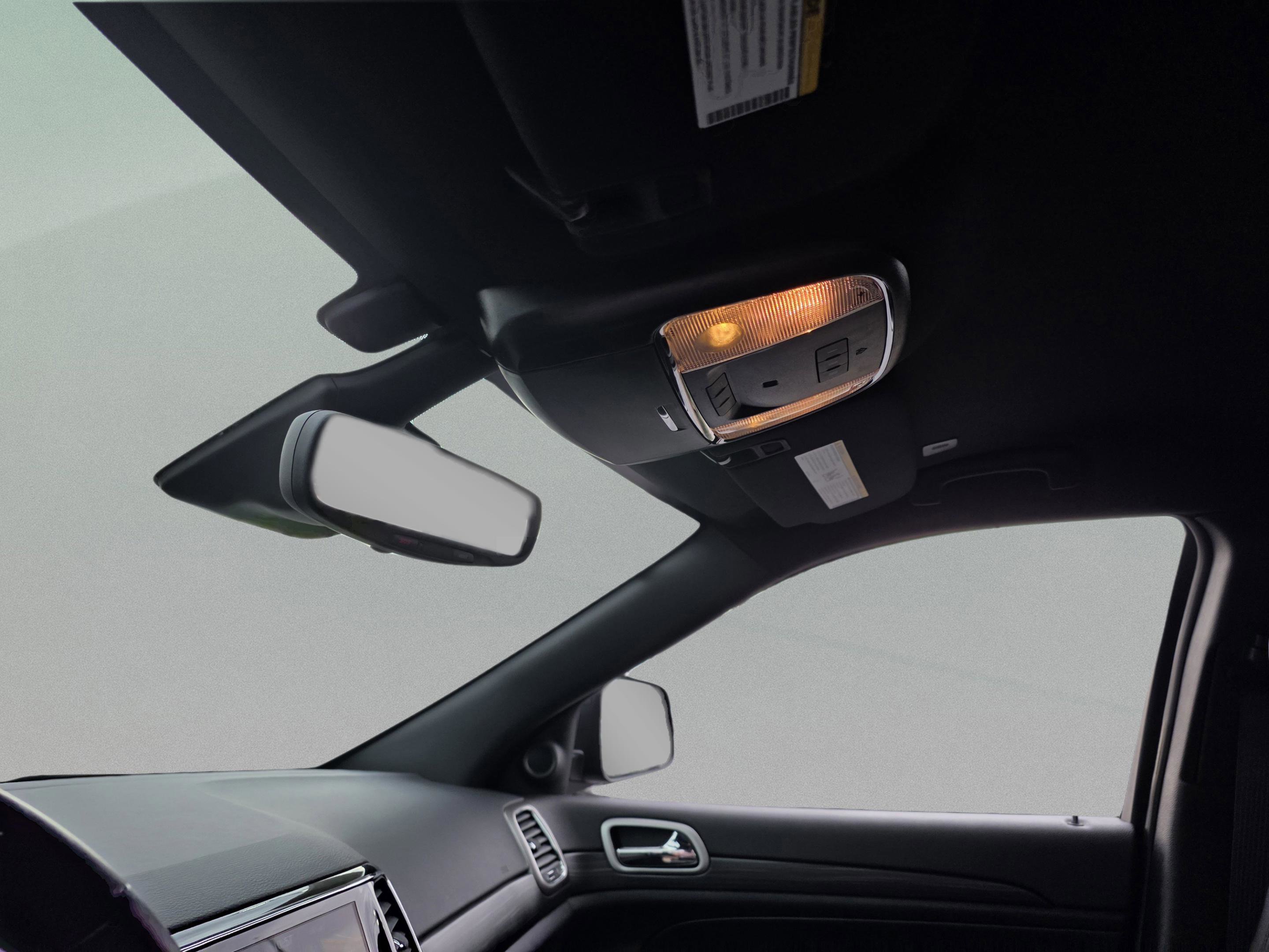 Used 2021 Jeep Grand Cherokee Laredo X image 16