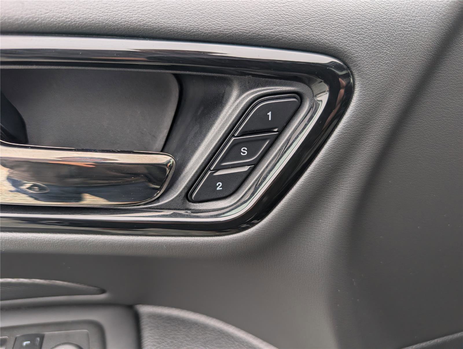 Used 2022 Dodge Durango R/T image 25