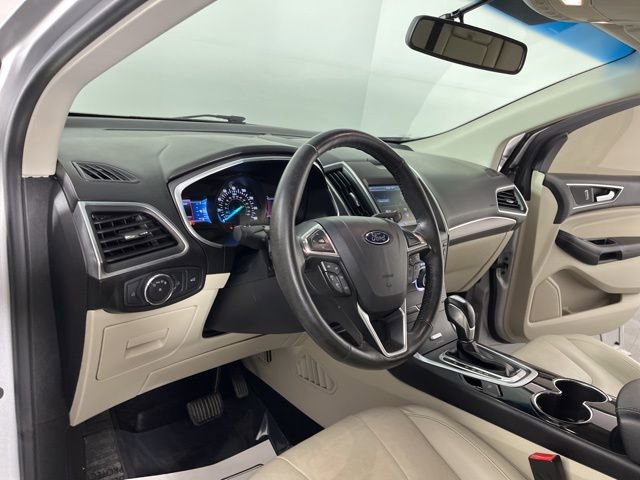Used 2015 Ford Edge Titanium image 19