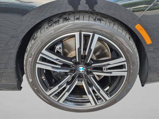 Used 2023 BMW 760i xDrive AWD/4WD image 25