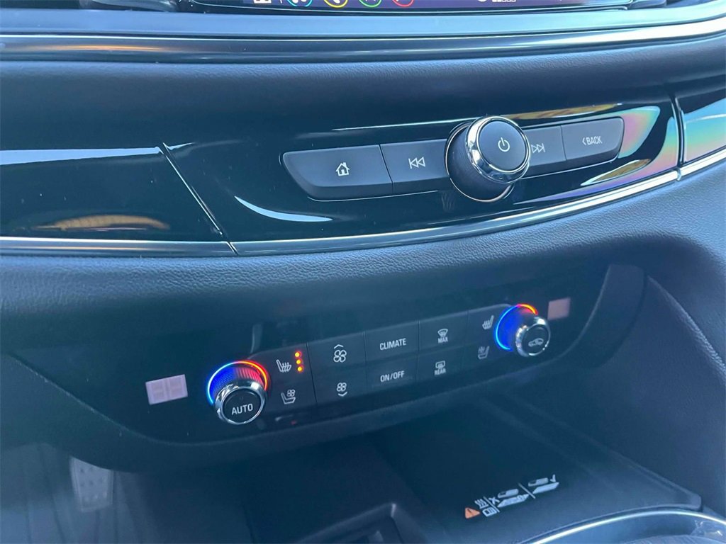 Used 2023 Buick Enclave Avenir w/ Avenir Technology Package image 30