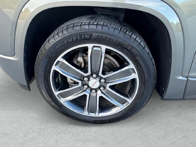 Used 2018 GMC Acadia Denali w/ Technology Package FWD image 23