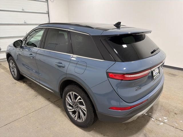 Used 2025 Lincoln Corsair Premiere w/ Equipment Group 101A image 6