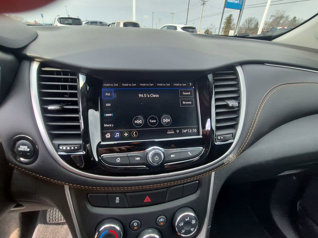 Used 2022 Chevrolet Trax LT w/ LT Convenience Package image 17