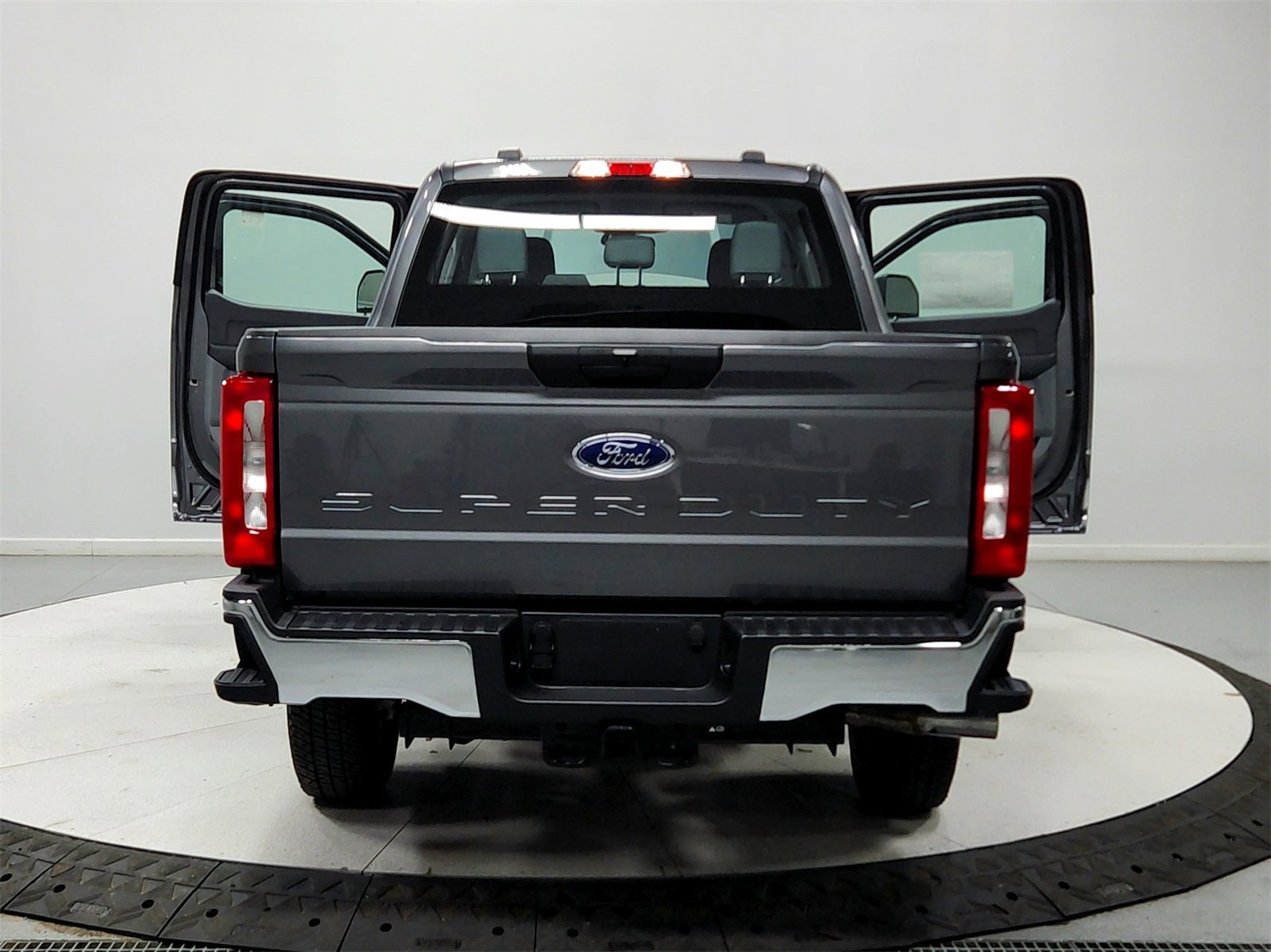 New 2025 Ford F250 XL w/ XL Chrome Package image 16