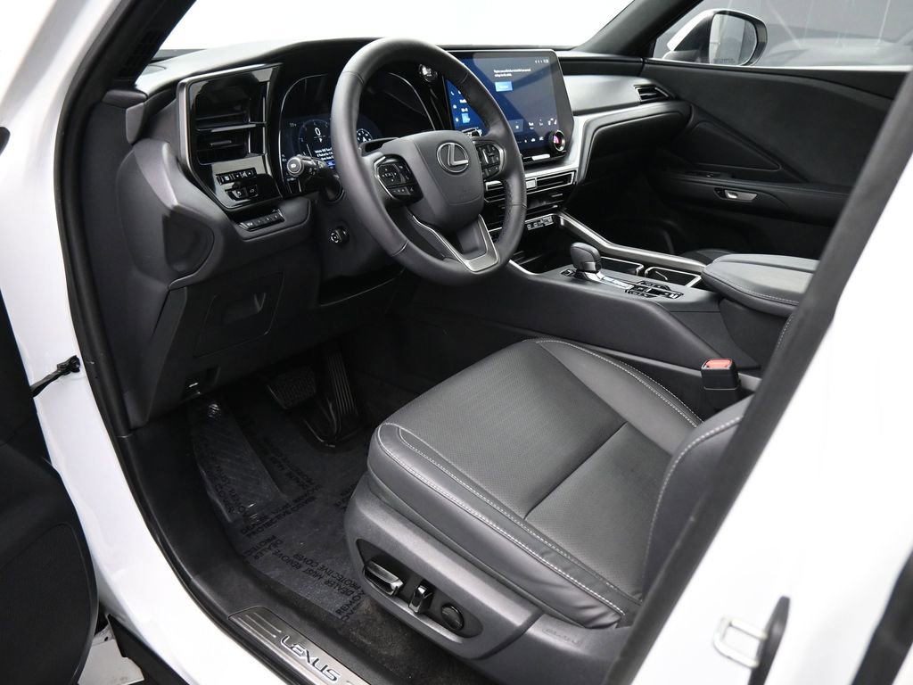 Used 2024 Lexus TX 350 AWD w/ Technology Package image 2