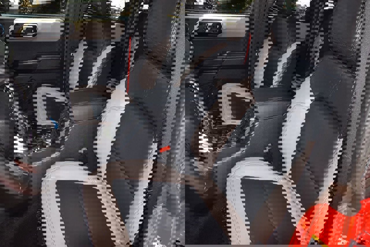 Certified 2024 Ford Bronco Wildtrak AWD/4WD image 38