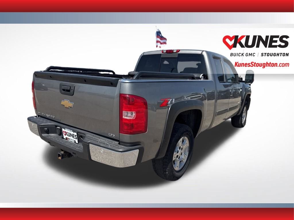 Used 2007 Chevrolet Silverado 1500 LTZ w/ Max Trailering Pack AWD/4WD image 10
