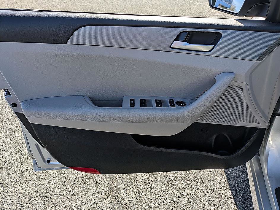 Used 2019 Hyundai Sonata ECO FWD image 12