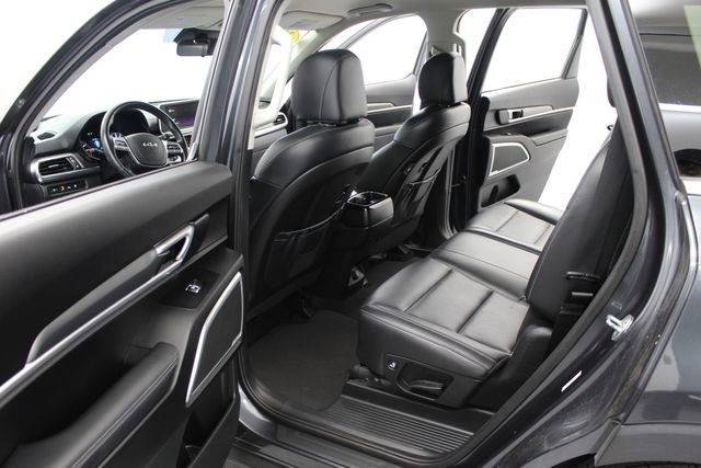 Used 2022 Kia Telluride LX AWD/4WD image 15