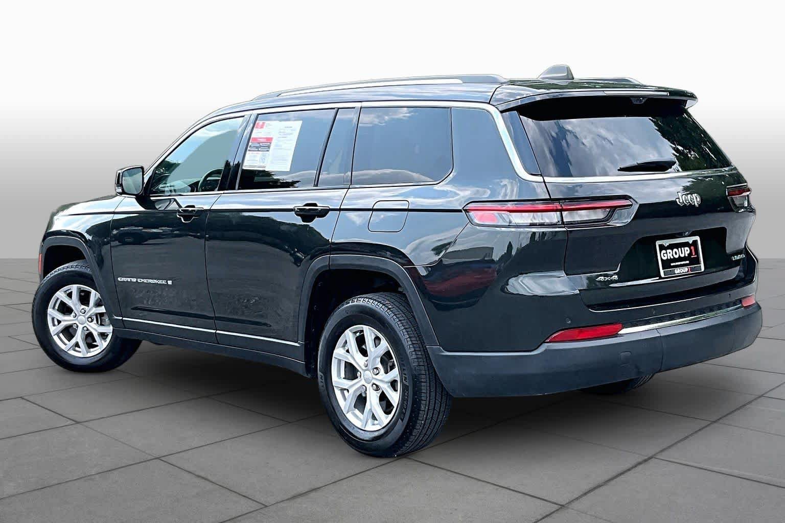 Used 2023 Jeep Grand Cherokee L Limited w/ Luxury Tech Group II AWD/4WD image 12