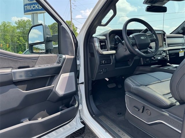New 2025 Ford F350 Platinum w/ Tremor Off-Road Package image 14