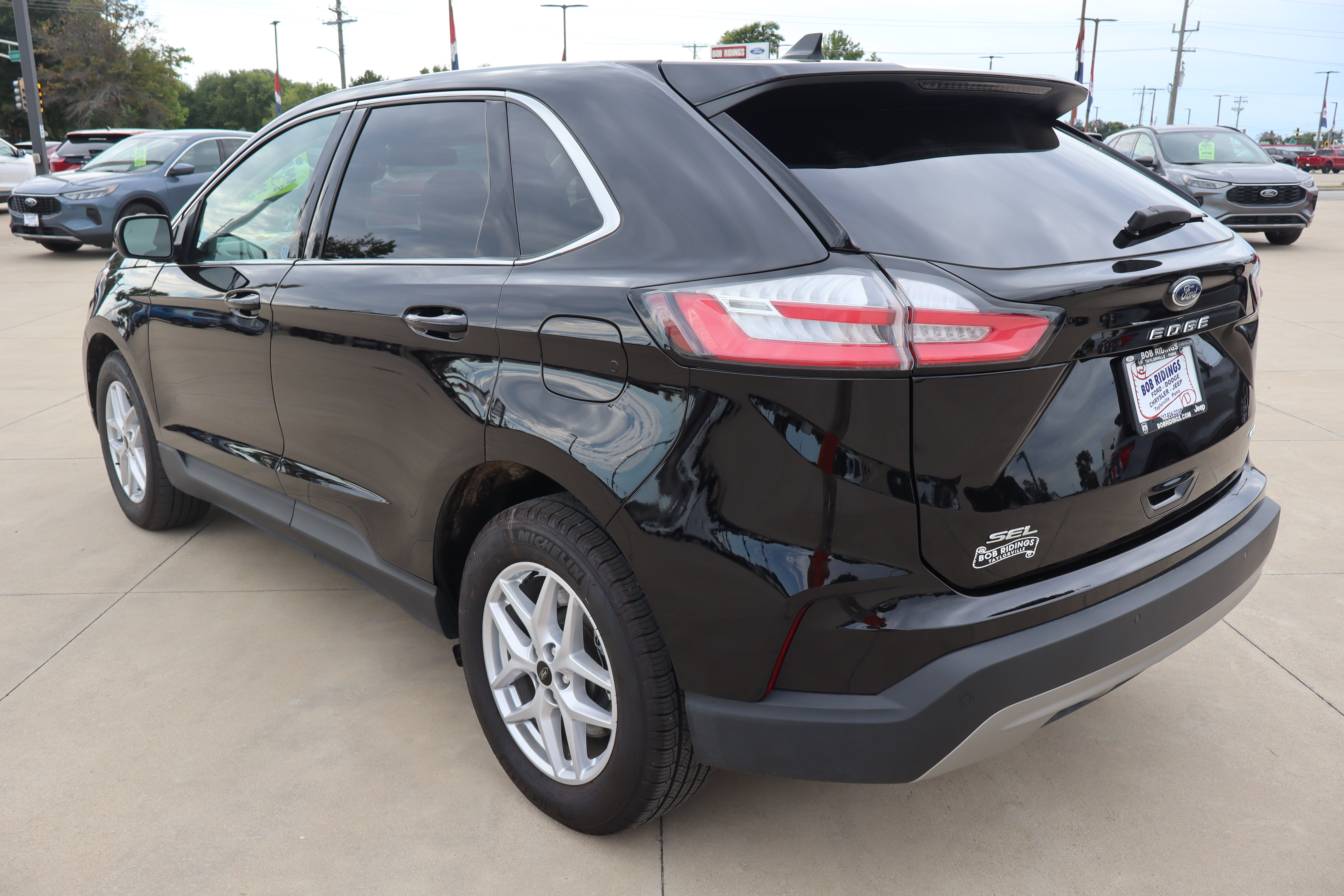 Used 2024 Ford Edge SEL w/ Convenience Package AWD/4WD image 8