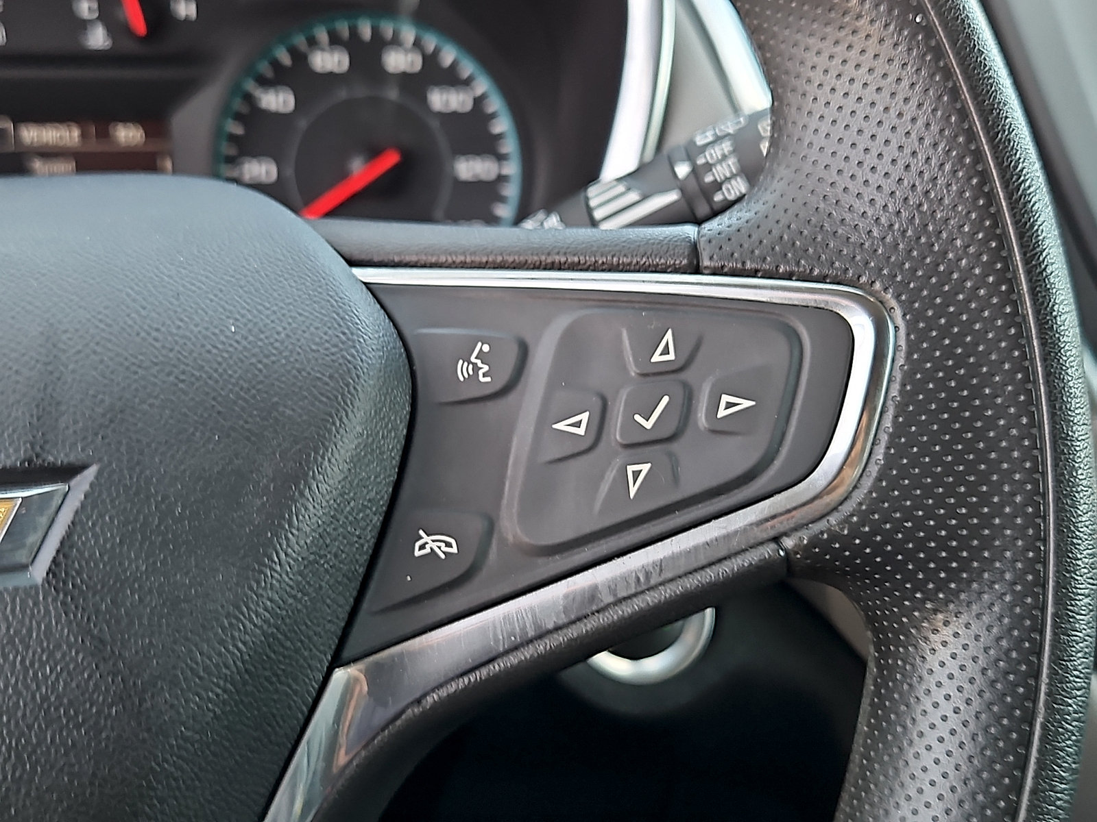 Certified 2020 Chevrolet Equinox LS w/ LS Convenience Package FWD image 21