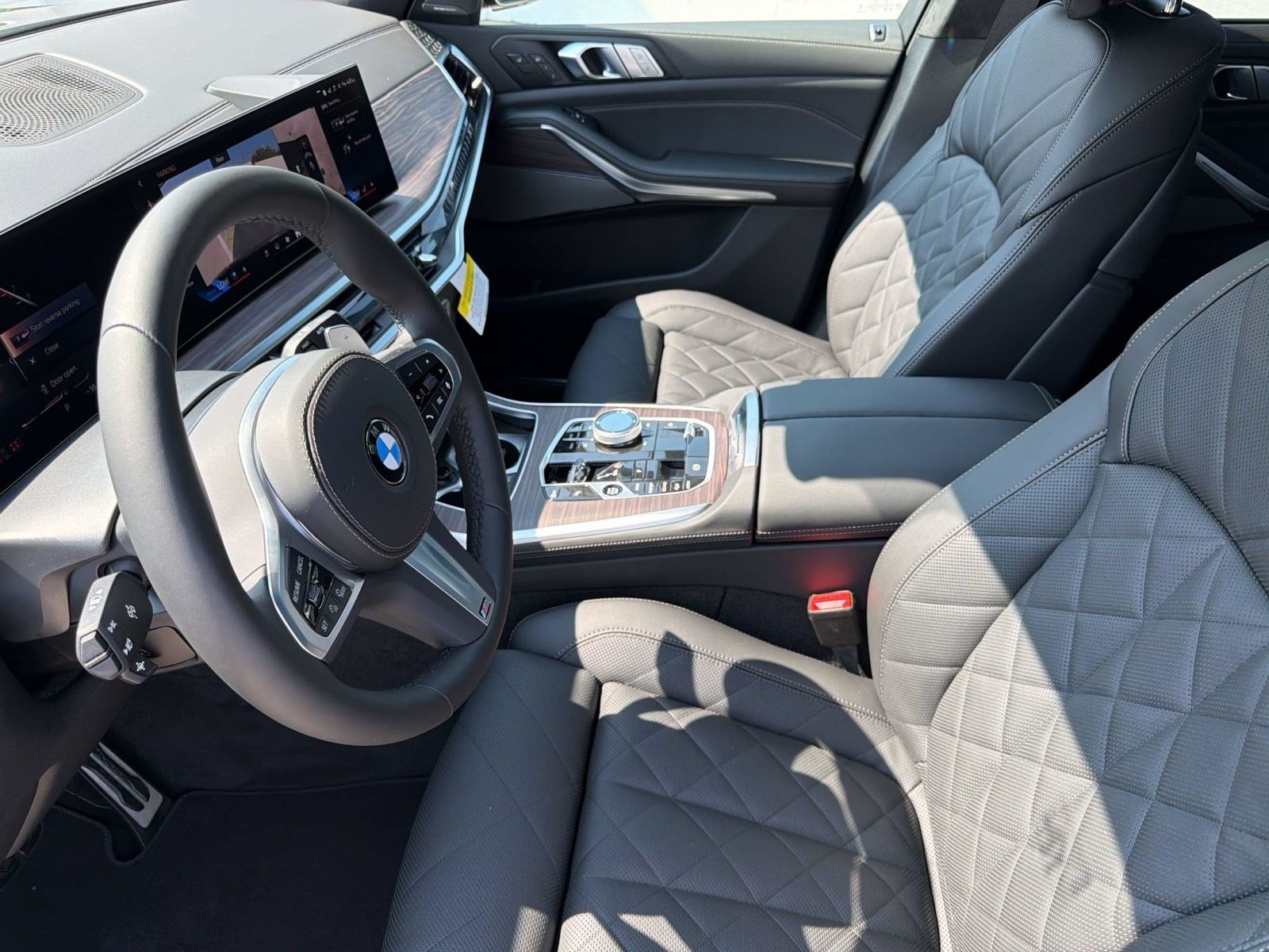 New 2027 BMW X7 xDrive40i w/ Executive Package AWD/4WD image 4