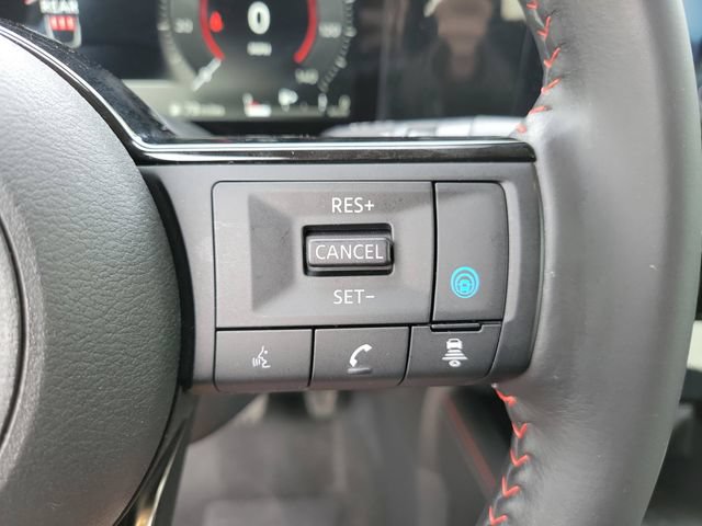 Used 2025 Nissan Kicks SR FWD image 28