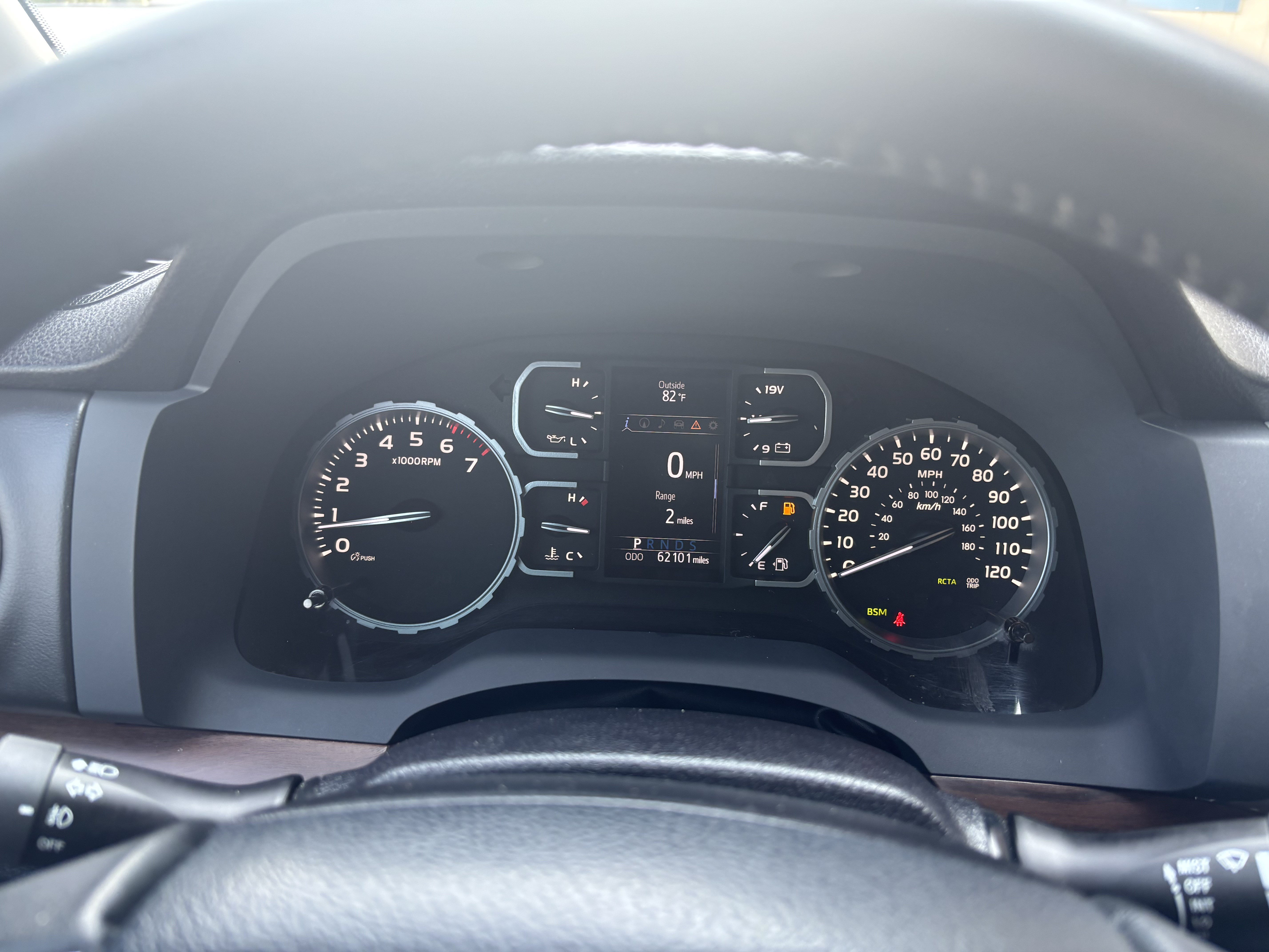 Used 2020 Toyota Tundra Limited w/ Limited Premium Package AWD/4WD image 18