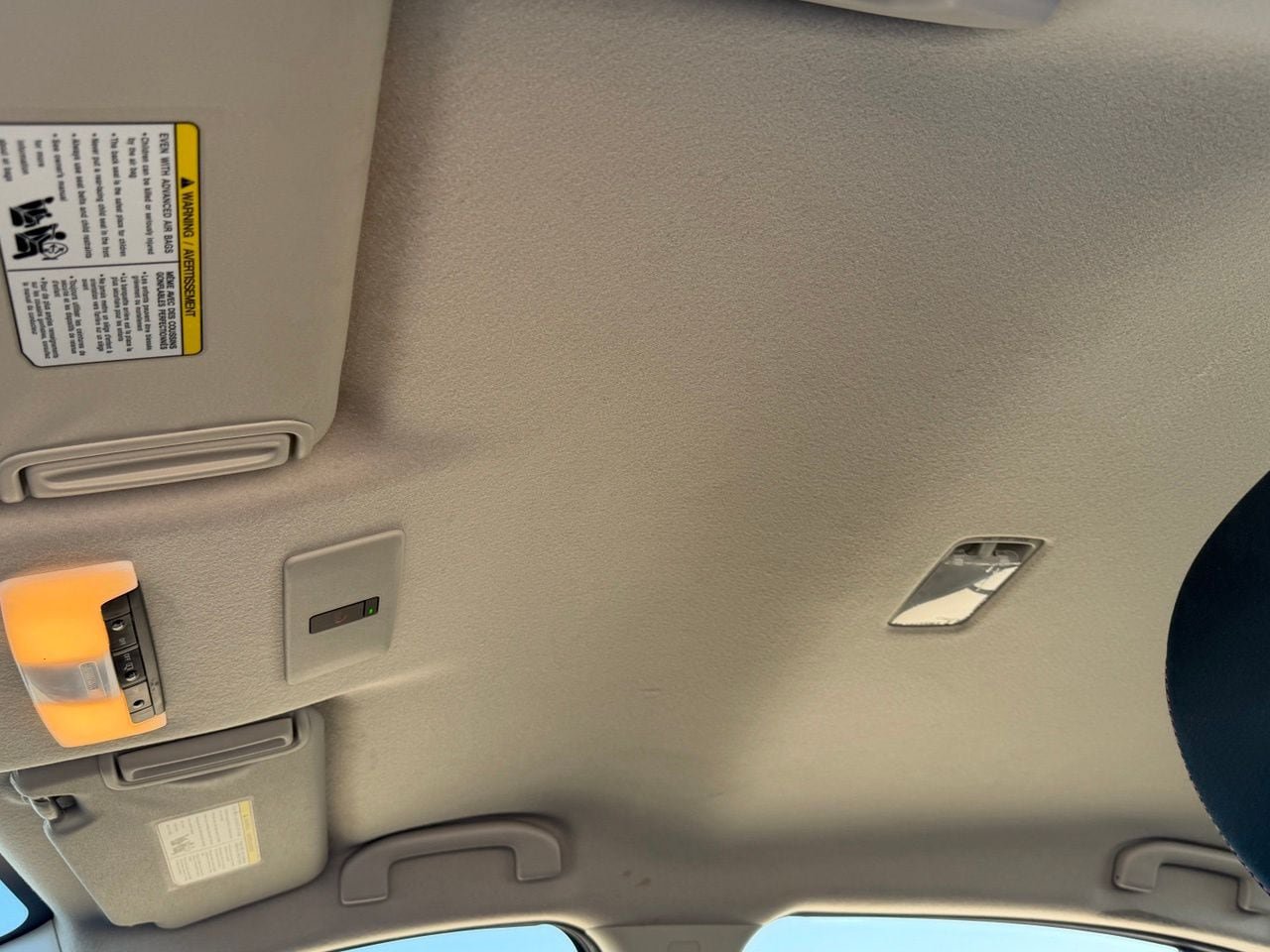 Certified 2025 Nissan Versa SR w/ Trunk Package FWD image 29