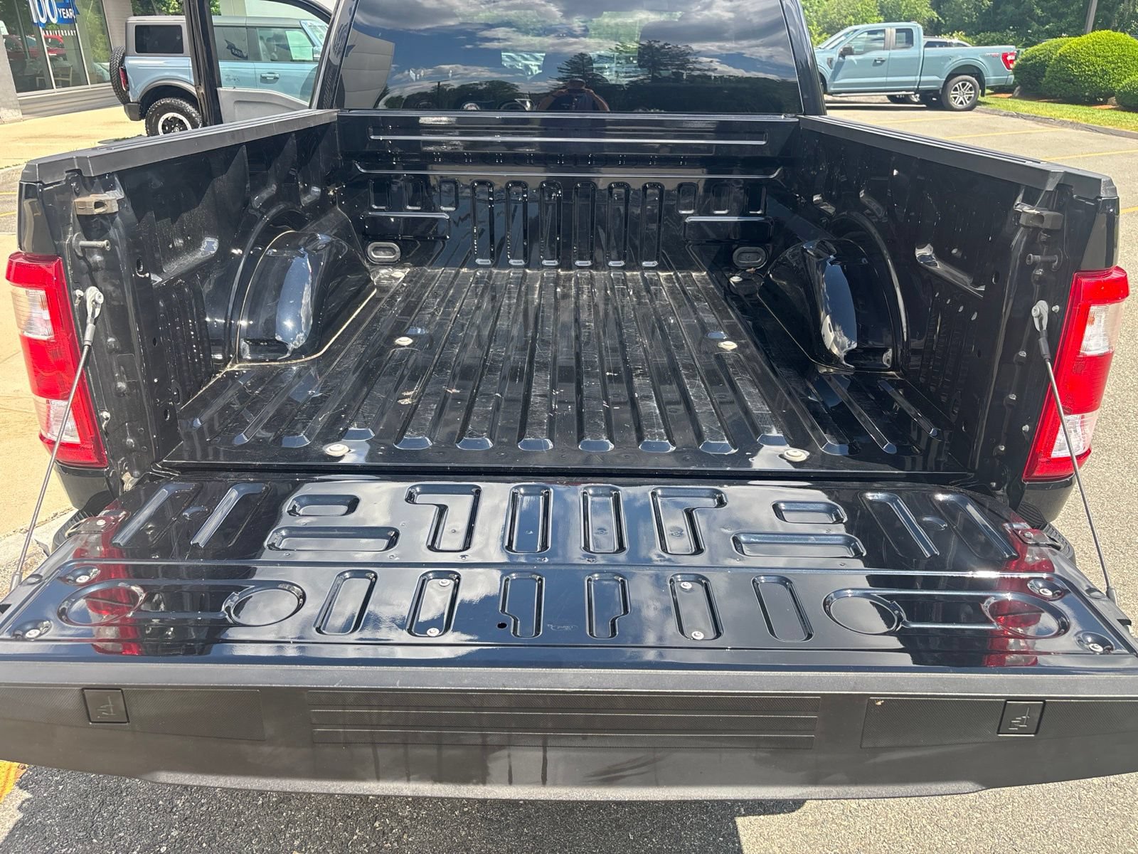 Certified 2023 Ford F150 XL w/ STX Appearance Package AWD/4WD image 40