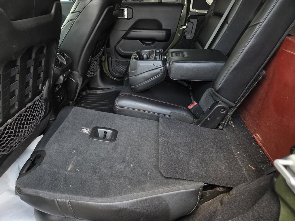 Used 2020 Jeep Wrangler Unlimited Rubicon AWD/4WD image 40