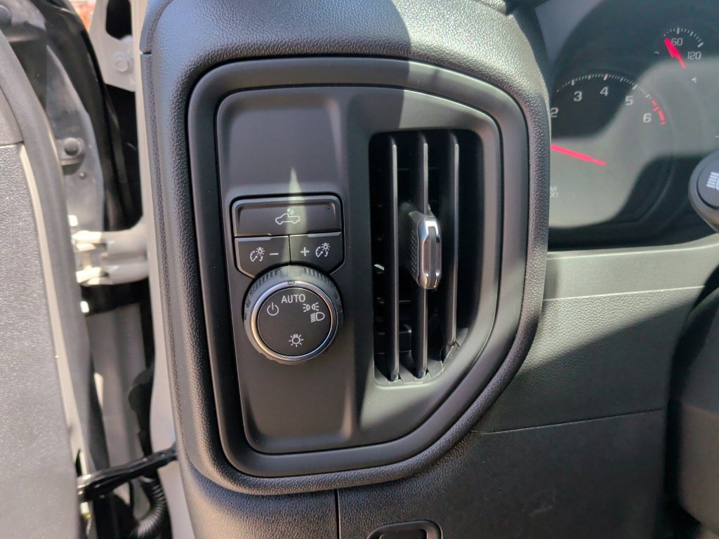 New 2026 Chevrolet Silverado 1500 Custom w/ LPO, Dark Essentials Package RWD image 15