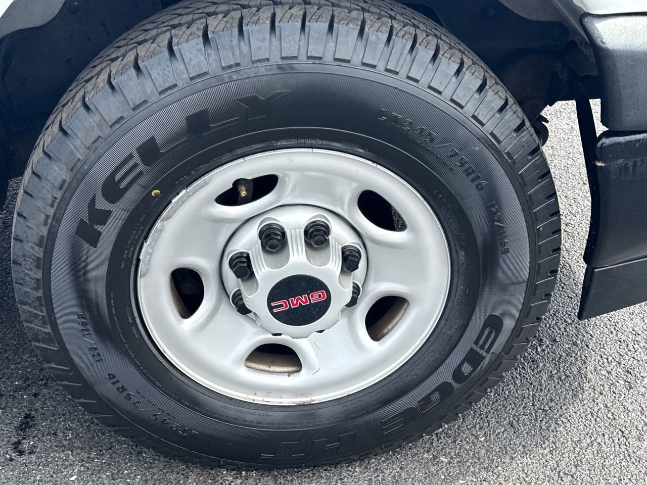 Used 2020 GMC Savana 2500 w/ Driver Convenience Package image 9