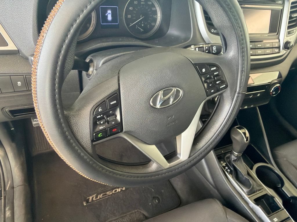 Used 2017 Hyundai Tucson SE w/ SE Popular Package 02 FWD image 9