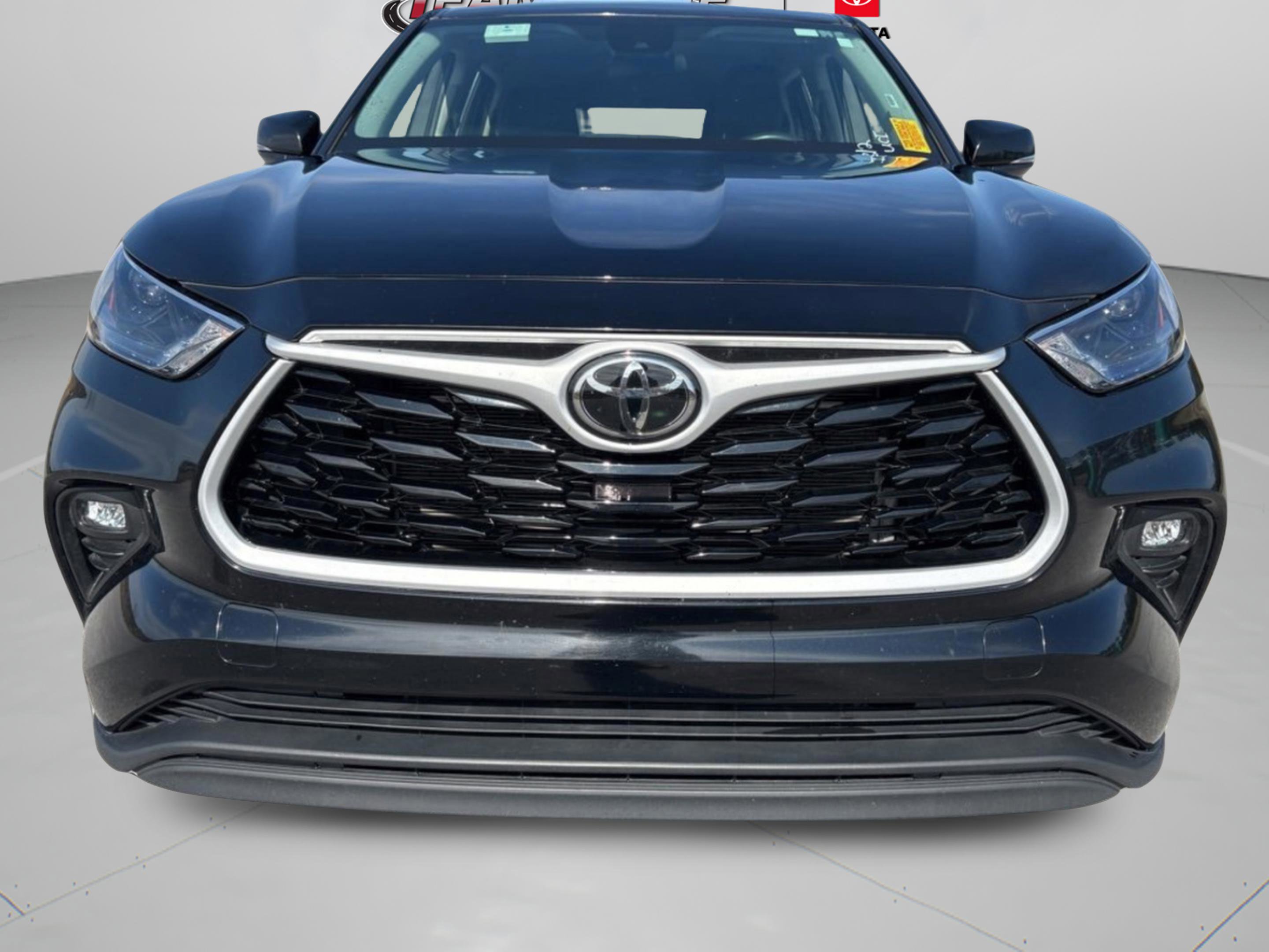 Certified 2024 Toyota Highlander LE image 7