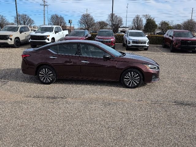 Used 2025 Nissan Altima 2.5 SV image 16
