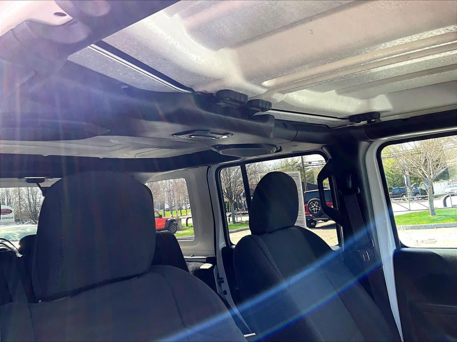 Used 2023 Jeep Wrangler Unlimited image 22