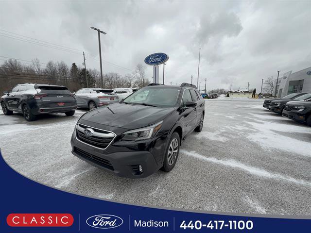 Used 2022 Subaru Outback Premium AWD/4WD image 1